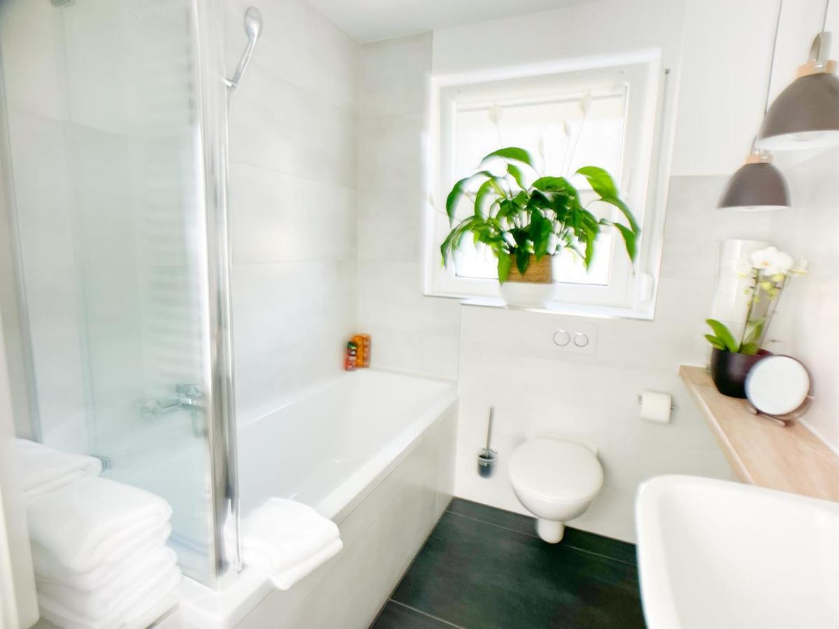 M-Style 01 Apartment Mit Terrasse Und Gasgrill, 24H Self-Check-In, Free Parking, Netflix Nürnberg Exteriör bild